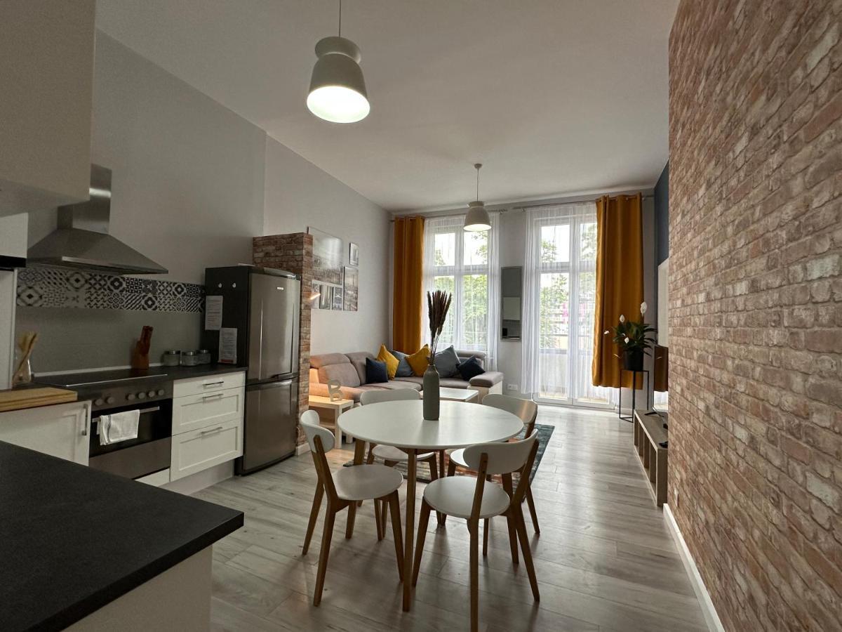 Apartament Wroclawia Exterior photo